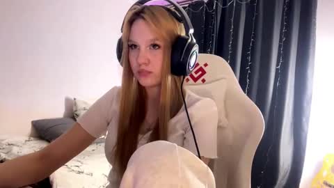 Amia online show from 03/24/26, 05:29