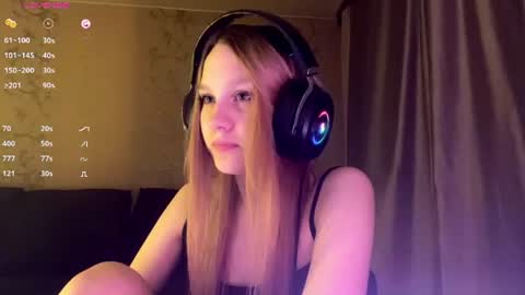Snapshot of kayceefroehner chatting on 06/28/26, 06:03 Amia online show from 06/28/26, 06:03