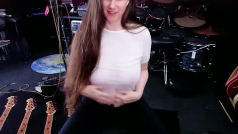 Kayla online show from 05/06/26, 01:38