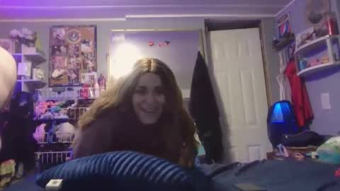 M and K online show from 04/07/26, 05:08