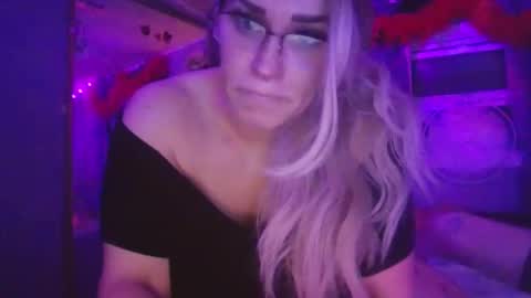 M and K online show from 04/16/26, 04:13