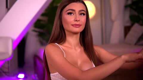 kaylabray online show from 09/22/25, 03:41