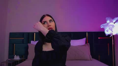 Kayla online show from 05/06/26, 06:52