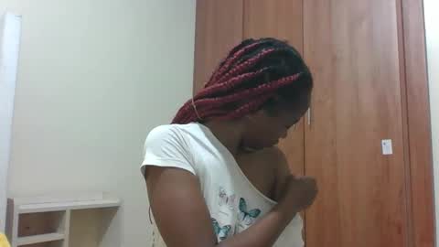 Snapshot of kaylar005 chatting on 03/01/26, 09:17 kaylar online show from 03/01/26, 09:17