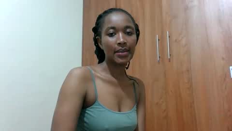 Snapshot of kaylar005 chatting on 05/31/26, 05:15 kaylar online show from 05/31/26, 05:15