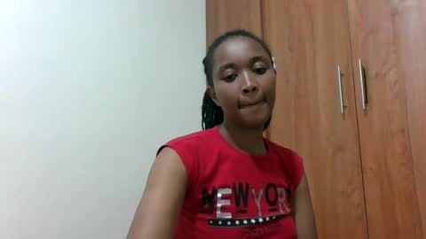 Snapshot of kaylar005 chatting on 06/15/26, 04:31 kaylar online show from 06/15/26, 04:31