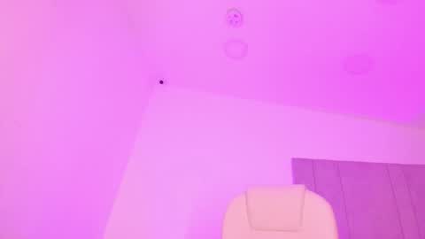 Kayla online show from 12/21/24, 06:12