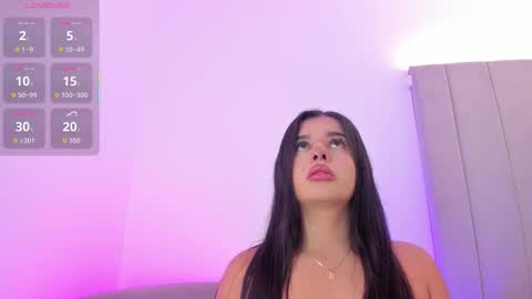 Kayla online show from 10/06/25, 07:11