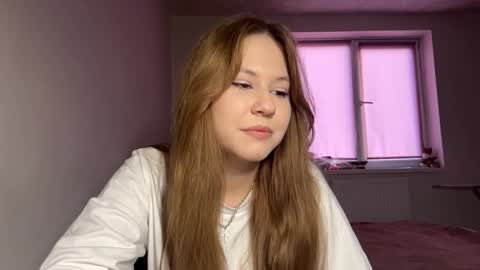 Nyelle online show from 03/24/26, 03:39