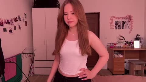 Nyelle online show from 05/23/26, 01:15