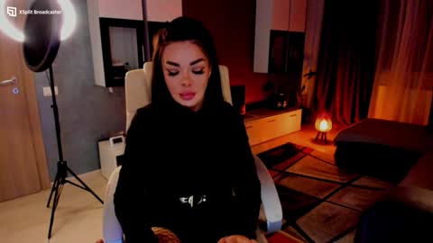 Snapshot of kaylee____77 chatting on 12/11/24, 07:03 kaylee online show from 12/11/24, 07:03