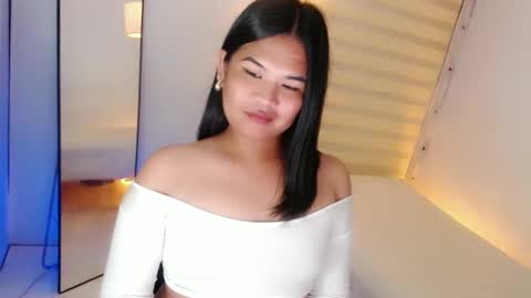 Y O U R        F U T U R E       K A Y L E E  online show from 02/09/25, 04:46