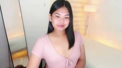 Y O U R        F U T U R E       K A Y L E E  online show from 03/05/25, 09:15