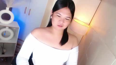 Y O U R        F U T U R E       K A Y L E E  online show from 03/26/26, 07:41