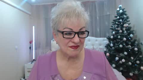 kaylesmoll online show from 12/16/25, 08:03