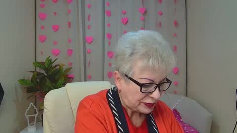 kaylesmoll online show from 02/06/26, 08:01