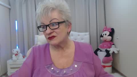 kaylesmoll online show from 03/17/26, 08:01