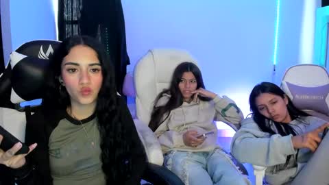 kaylie online show from 03/04/25, 10:05