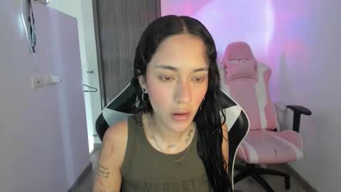 kaylie online show from 11/26/25, 08:21