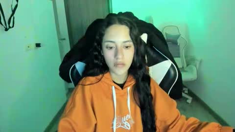 kaylie online show from 12/02/25, 02:39