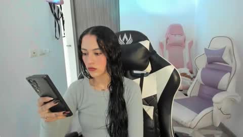 kaylie online show from 12/05/25, 07:10