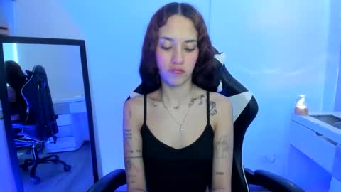 kaylie online show from 05/25/26, 02:01