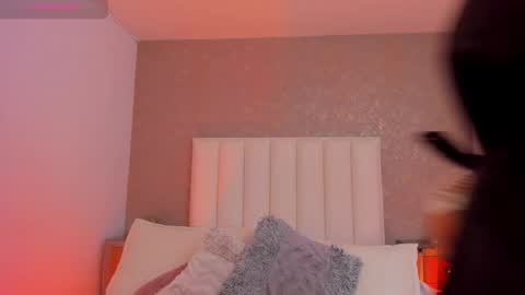 kayliebrooks online show from 11/12/25, 08:08