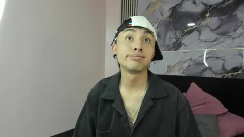 kayn_333 online show from 06/01/26, 03:52