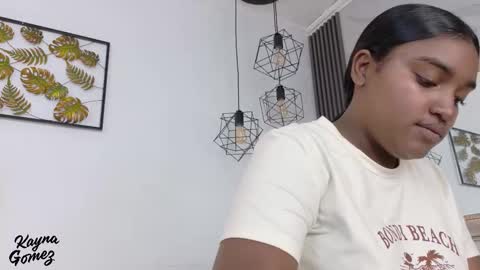 Snapshot of kayna_gomez chatting on 12/20/25, 06:59 Kayna online show from 12/20/25, 06:59