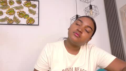 Snapshot of kayna_gomez chatting on 01/08/26, 07:05 Kayna online show from 01/08/26, 07:05