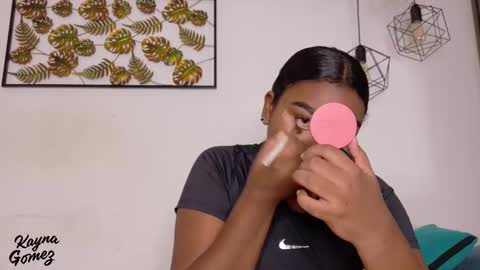 Snapshot of kayna_gomez chatting on 01/09/26, 07:15 Kayna online show from 01/09/26, 07:15