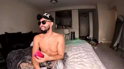 Snapshot of kaythepetiteblonde chatting on 11/10/25, 05:12 kaythepetiteblonde online show from 11/10/25, 05:12