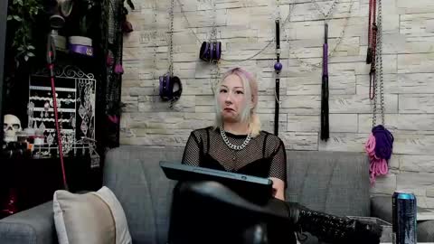 Miss Kazia online show from 05/07/26, 01:00