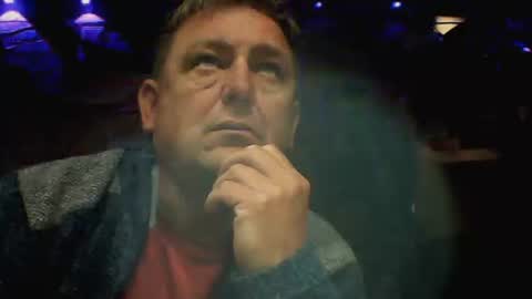 kazor3001 online show from 04/26/26, 12:14