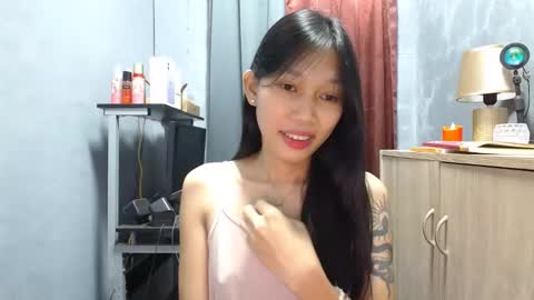 Its me Cora online show from 09/15/25, 04:12