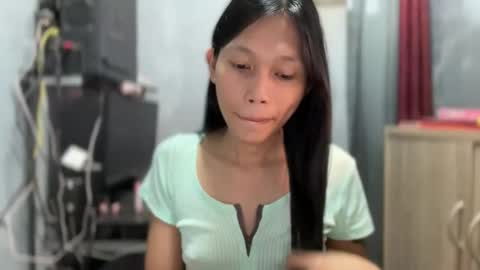 Its me Cora online show from 12/17/25, 04:18