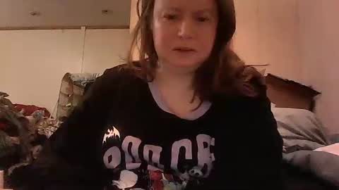 kcandler27 online show from 12/02/25, 07:57