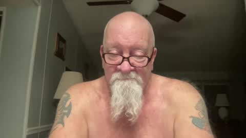 Snapshot of kcbace61760 chatting on 01/25/25, 01:10 kcbace61760 online show from 01/25/25, 01:10