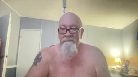 Snapshot of kcbace61760 chatting on 12/21/25, 05:25 kcbace61760 online show from 12/21/25, 05:25