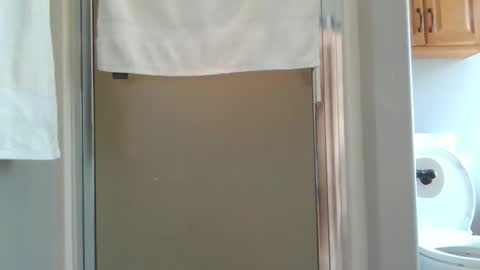 Snapshot of kcp6943 chatting on 01/12/25, 06:05 kcp6943 online show from 01/12/25, 06:05