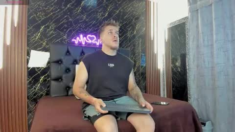 Keane online show from 11/28/25, 12:41