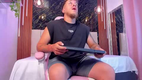 Keane online show from 04/11/26, 11:36