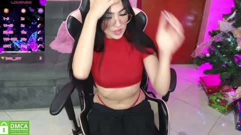 Snapshot of keeiity_moon chatting on 12/12/24, 02:55 keeiity_moon online show from 12/12/24, 02:55