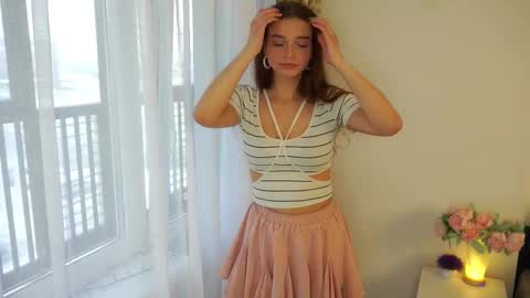 Snapshot of keenakosbab chatting on 02/11/26, 12:43 Lulu online show from 02/11/26, 12:43