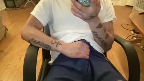 Keesey23 online show from 01/14/26, 03:56