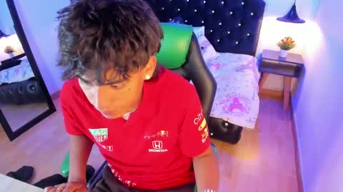 Keevin online show from 03/08/25, 06:58