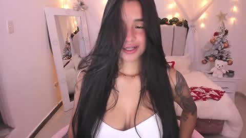 Snapshot of keilaa_ chatting on 11/19/25, 08:20 Daniela online show from 11/19/25, 08:20