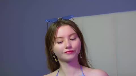 Keira online show from 10/02/25, 06:15