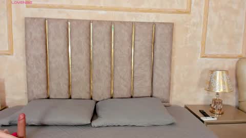 keirahartz online show from 02/21/25, 03:34