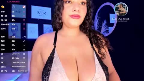 Snapshot of keisha_west chatting on 09/10/25, 05:40 Keisha online show from 09/10/25, 05:40